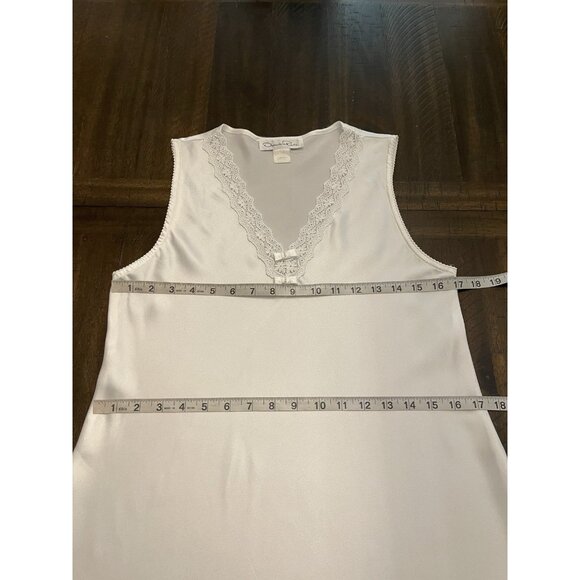 Oscar de la Renta Vintage Ivory Satin Nightgown Lace Bow Pearl SZ Small *READ* - Picture 8 of 12